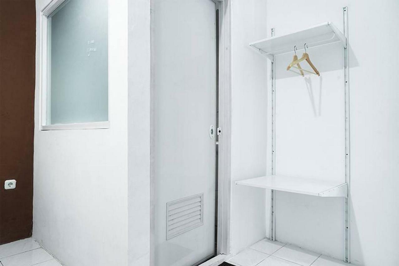 Reddoorz Near Seasons City Mall Jakarta Zimmer foto