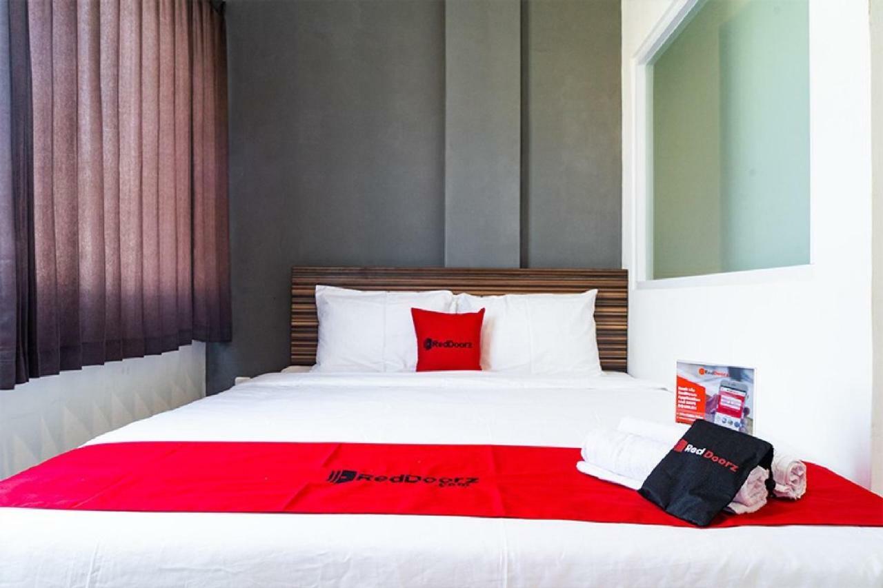Reddoorz Near Seasons City Mall Jakarta Exterior foto